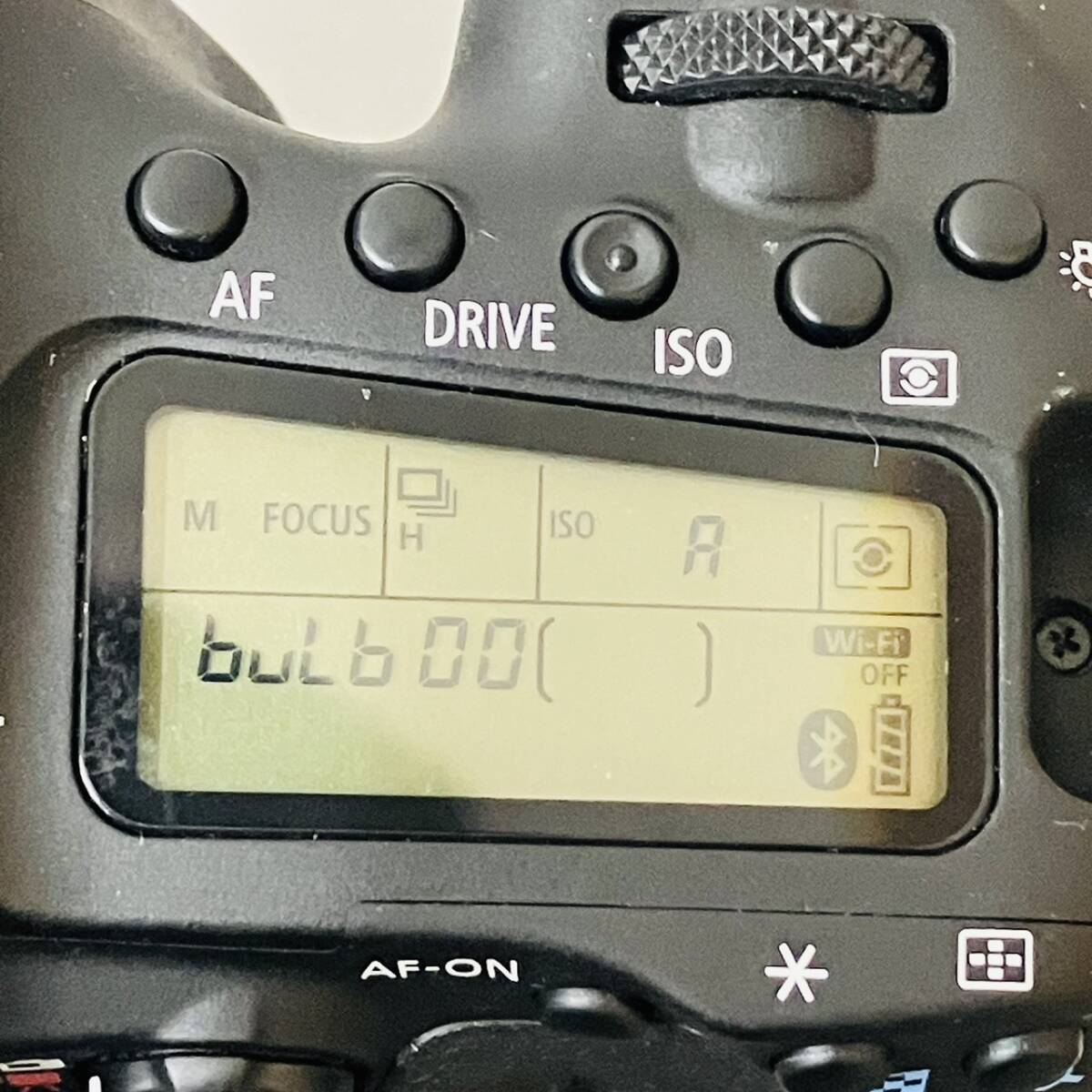 【YYD-3317TA】１円～ Canon EOS 90D キャノン イオス デジタル一眼レフ カメラ 通電 シャッター確認済み ボディ 付属品 箱 現状品 趣味の画像4
