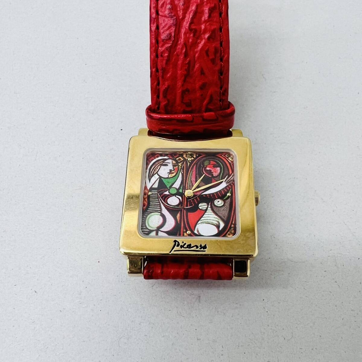 【MMY3376KK】１円スタート 不動品 バックル保護シール付 Picasso ピカソ 腕時計 スクエア 総柄文字盤 ゴールドカラー金具 2針 QZ の画像2