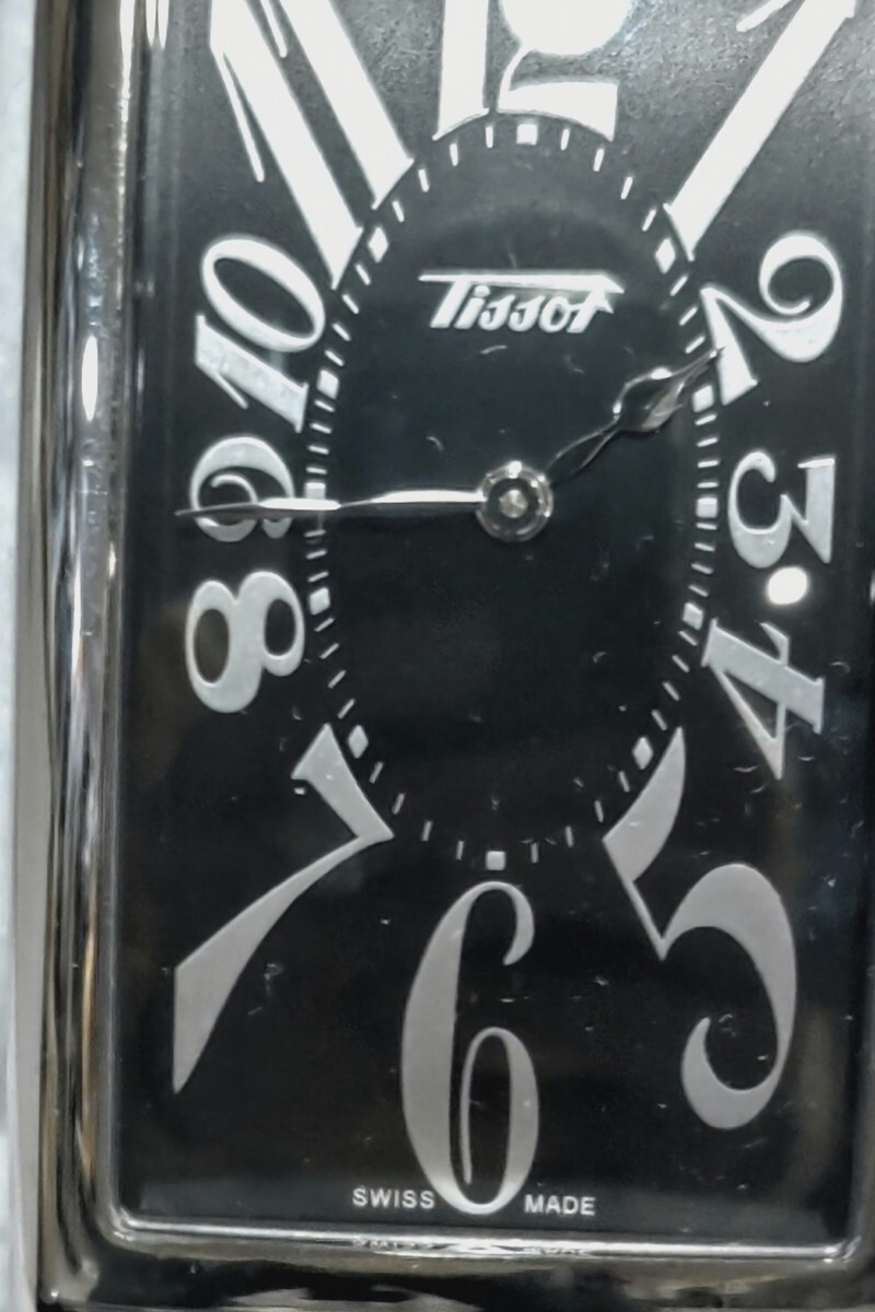 ☆極美品　新品同様 TISSOT ティソ HERITAGE BANANA ヘリテージ バナナ ブラック文字盤　クォーツ　購入時付属完品　新品電池交換済_画像2