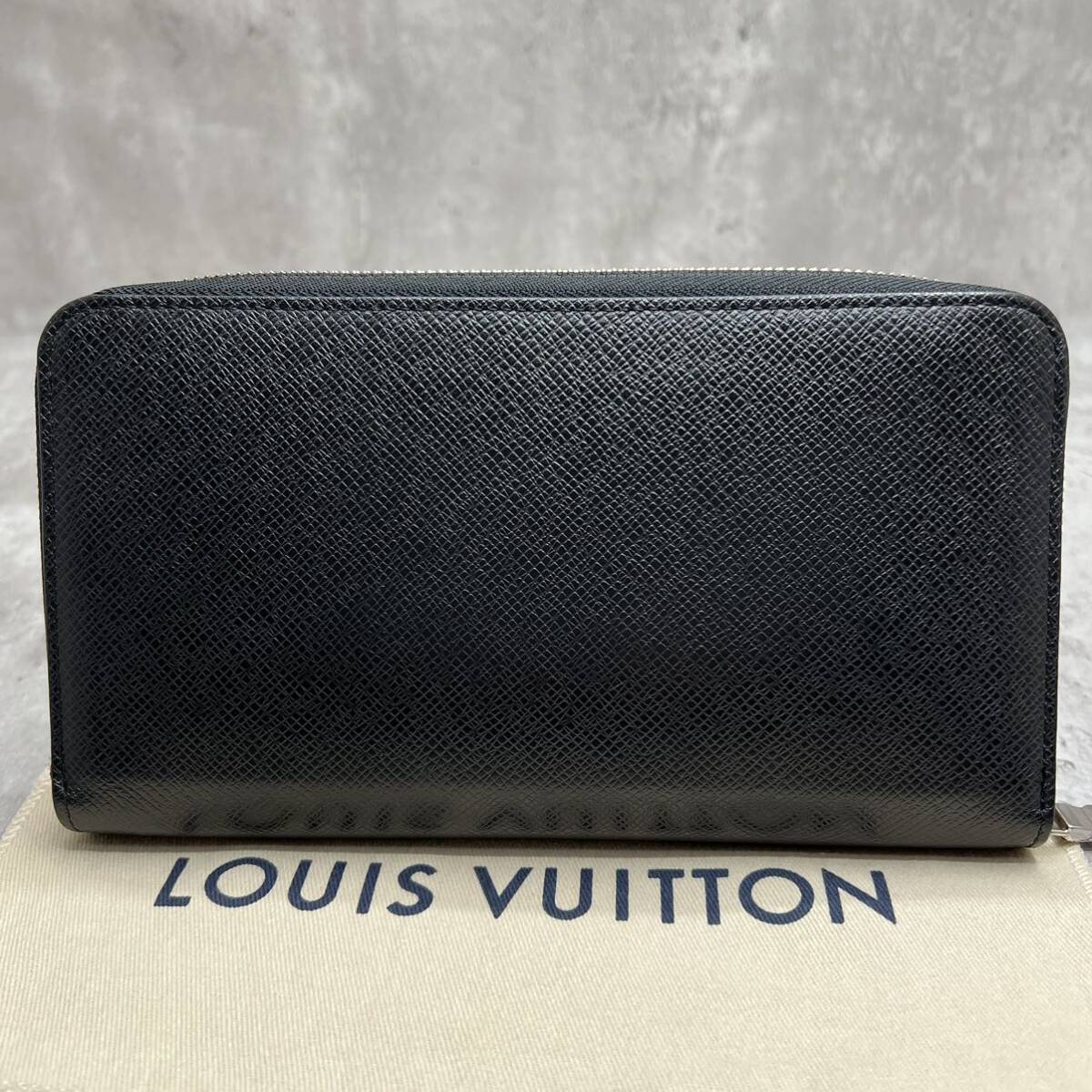 【現行 極美品】ルイヴィトン LOUIS VUITTON オーガナイザーNM 長財布 ラウンドファスナー タイガ レザー ブラック 黒 メンズ ビジネス