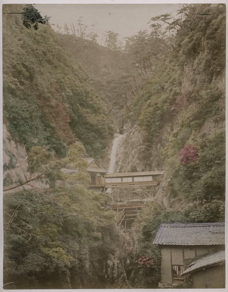 手彩色 大判古写真　神戸　布引滝　172110