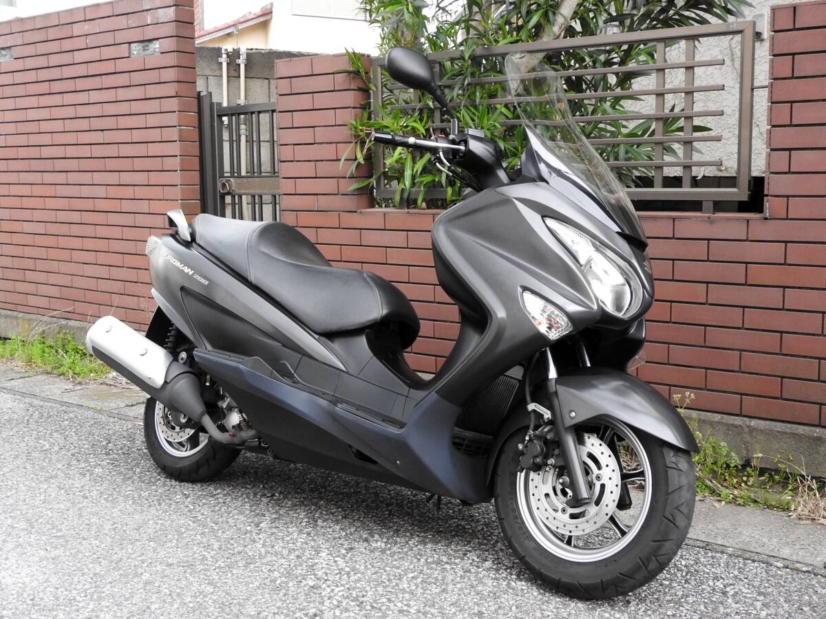  animation equipped!!** Burgman 200 compact big scooter . touring from commuting, going to school, usually. pair instead of . recommendation!! loan possibility 
