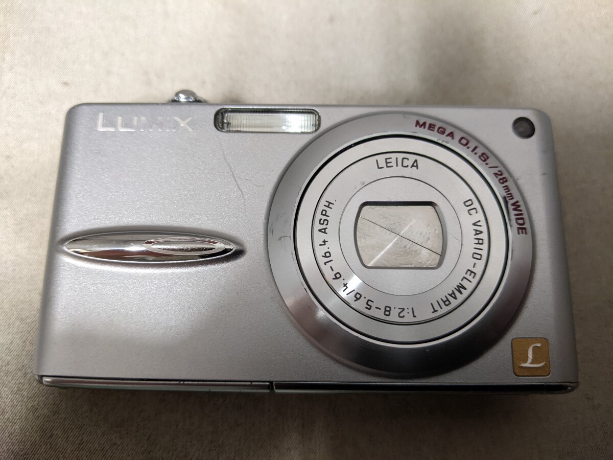 H1970 Panasonic LUMIX DMC-FX30 コンパクトデジタルカメラ 小型デジカメ/パナソニック/ルミックス 簡易動作確認OK 動作品 現状品 送料無料の画像3