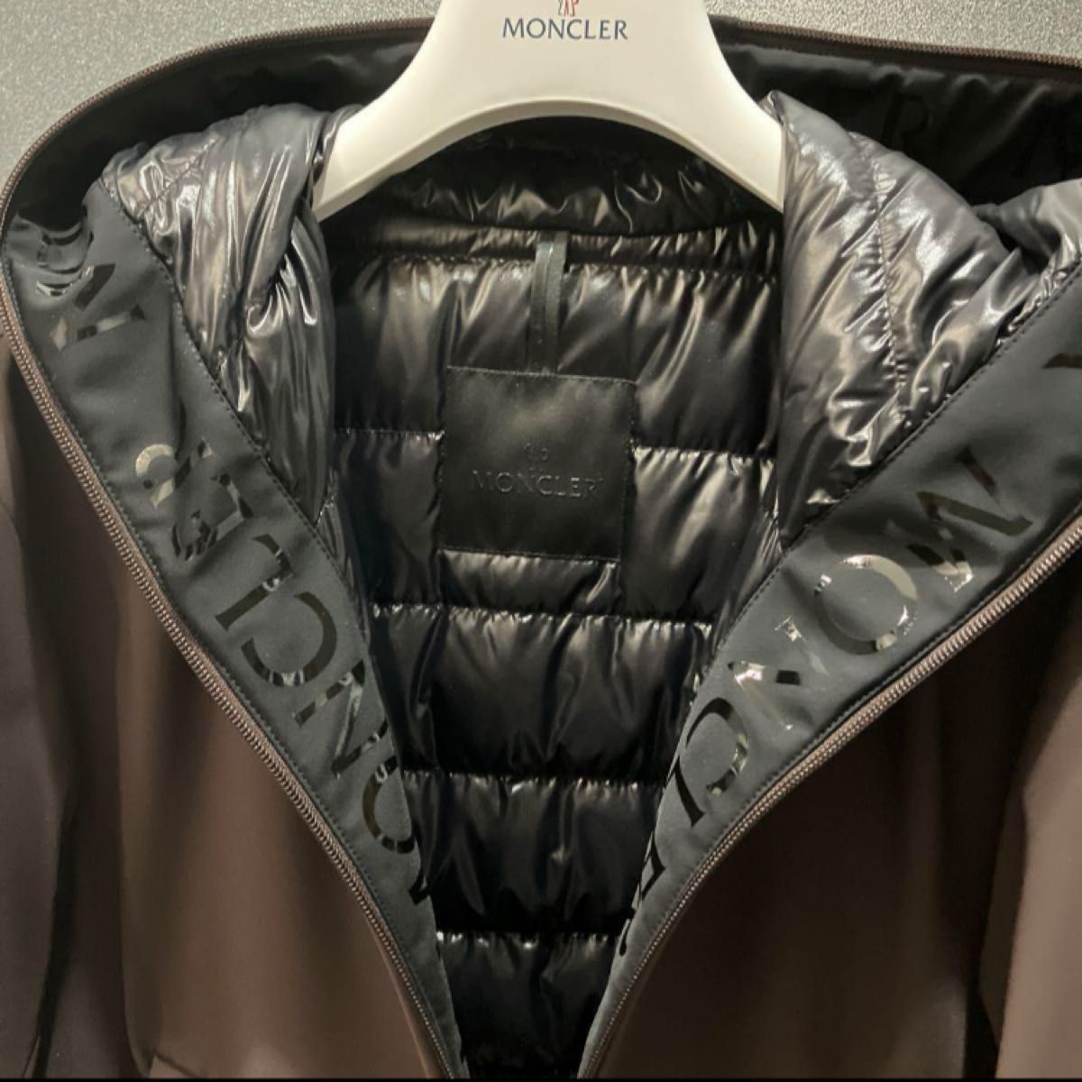 MONCLER モンクレール ブラウン Lioret ダウン ジャケット MONCLER モンクレール ブラウン Lioret ダウン ジャケット