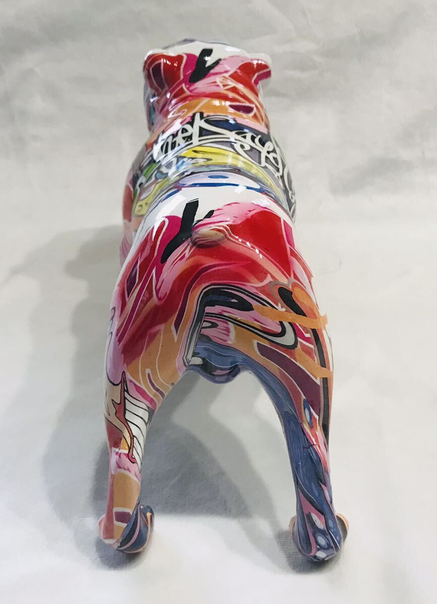 カラフルなフレンチブルドッグ像 創造的なグラフィティアート ブルドッグの置物 樹脂クラフト 動物の彫刻 子犬の置物 モダンな置物の画像7