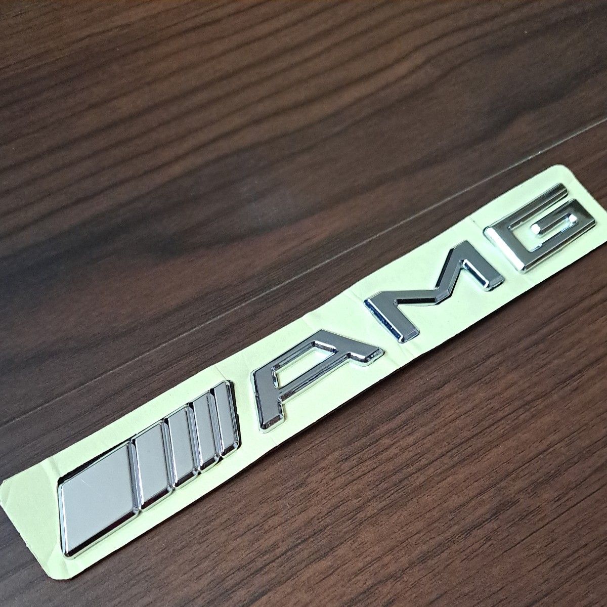 メルセデスベンツ　AMG  エンブレム シルバー　銀色　プラスチック製