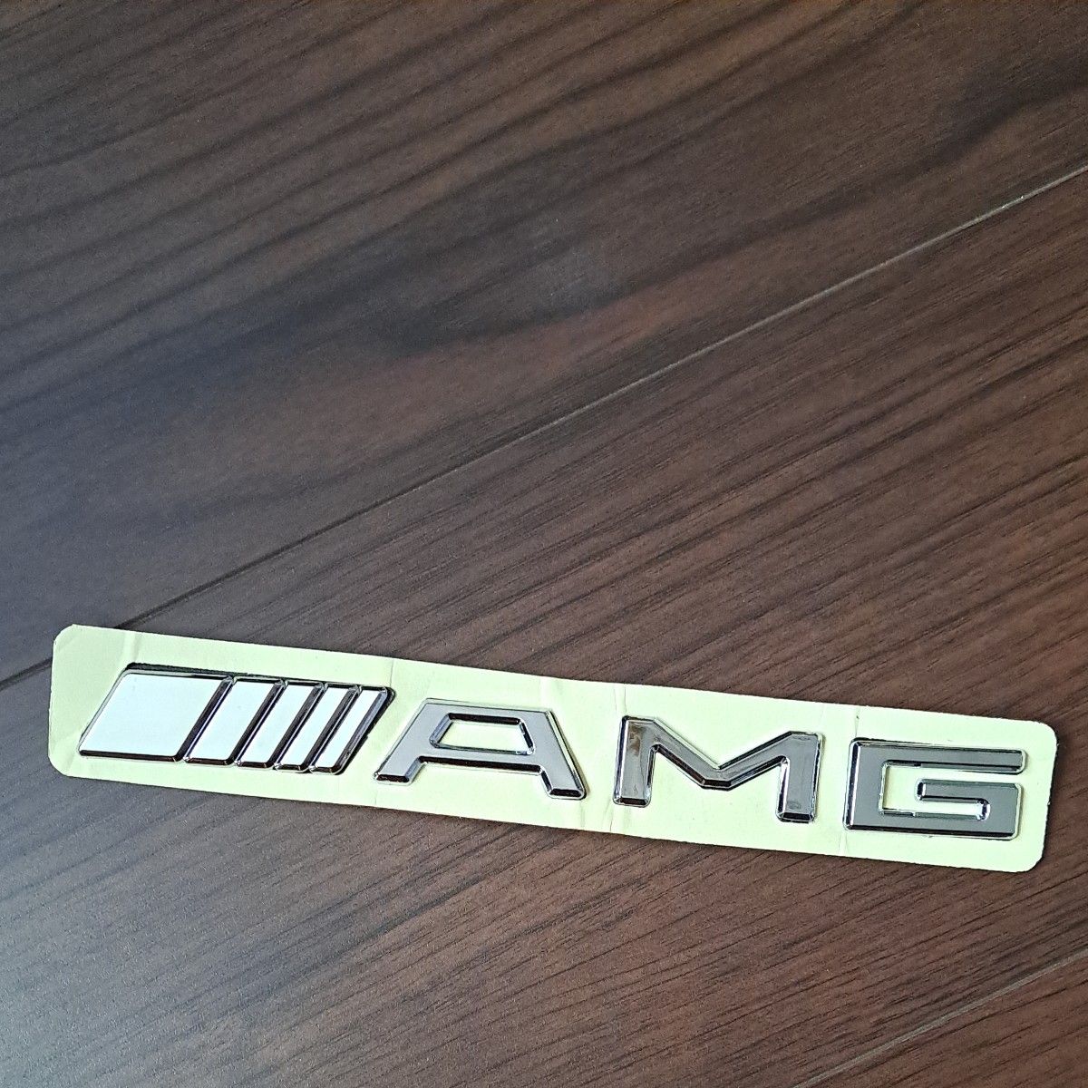 メルセデスベンツ　AMG  エンブレム シルバー　銀色　プラスチック製