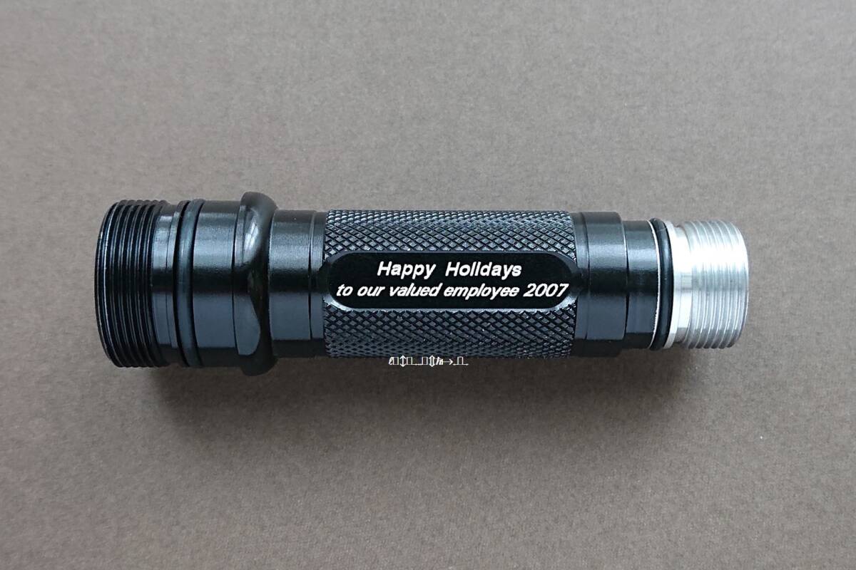 SUREFIRE 6P Happy Holidays to our valued employee 2007 limited ボディー 旧ロゴ 検 シュアファイア 6p g2 c2 m2 laser products