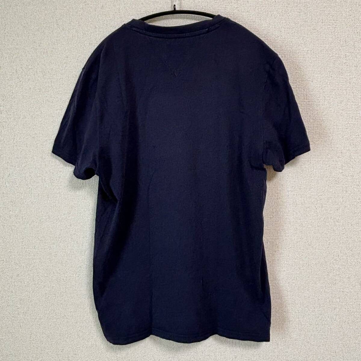 TOMMY JEANS トミー ジーンズ Tシャツ メンズ M 半袖 ネイビー 紺色 刺繍ロゴ 胸ポケット 夏 無地 カッコいい 美品_画像2