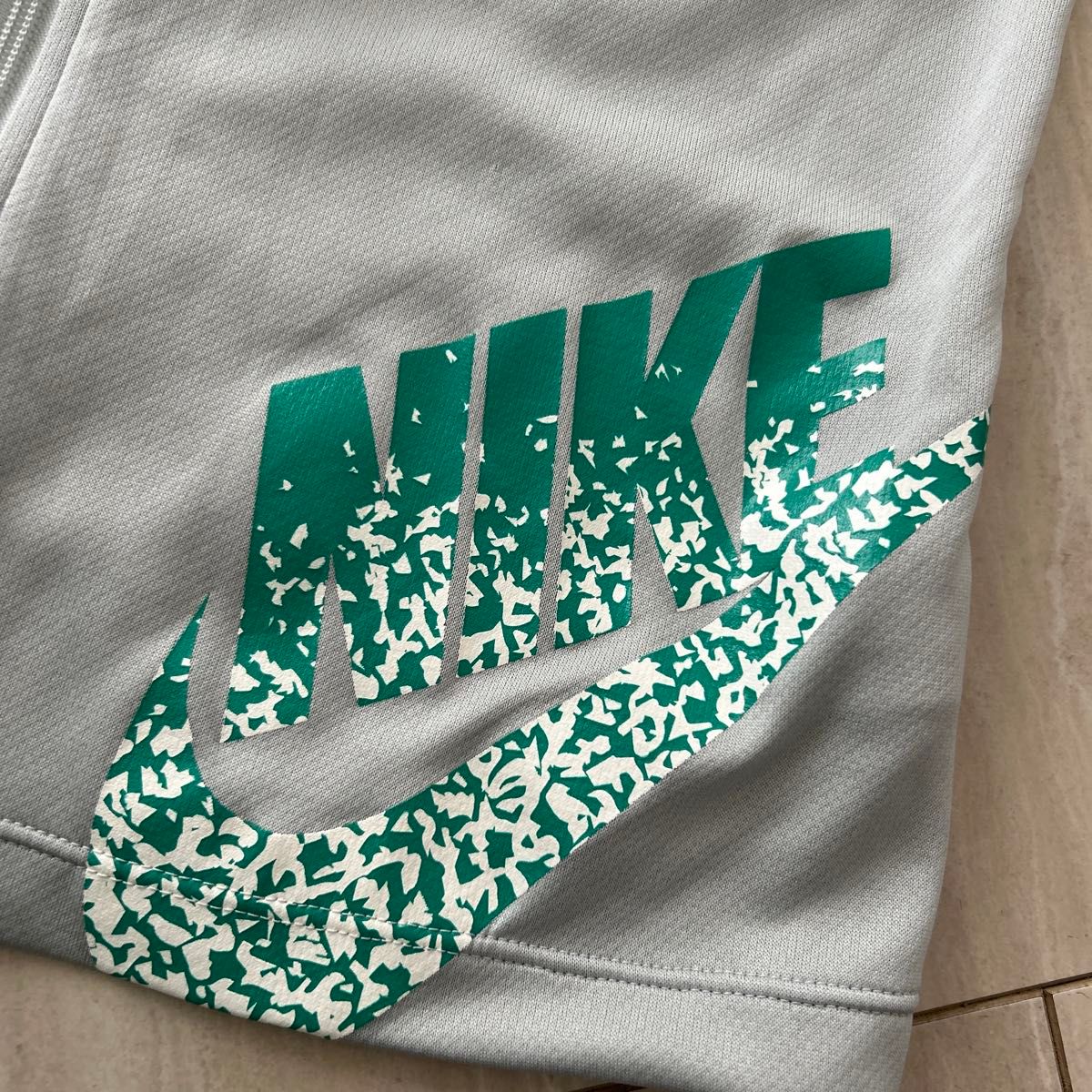 ラッシュガード 長袖 ナイキ NIKE フルジップ 長袖ラッシュガード