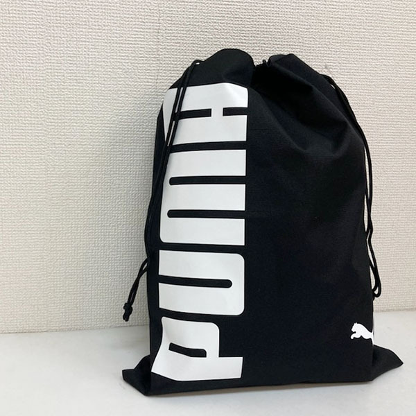 即決新品 プーマ 巾着 シューズケース ブラック 用途色々 45cm×33cm puma 0041 送料無料の画像1