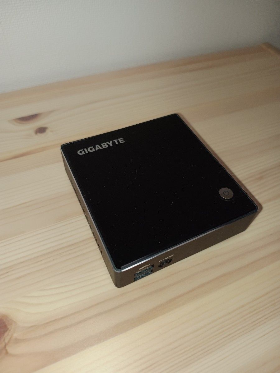 GIGABYTE BRIX  GB-BXi3-4010　メモリ・SSD組込済　正規windows10セット