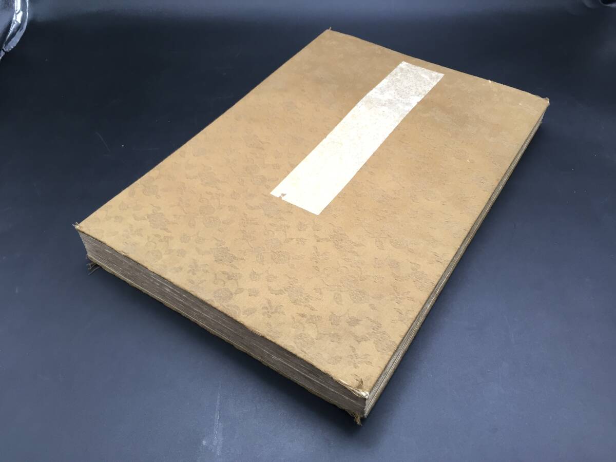 古い白帖 短冊帖 大型 両面 無地 3連 全50面 絹地 重厚 金縁 折本 画帖 書道 絵画 手習い 和本 古書 古筆切 和紙 古文書 古典籍