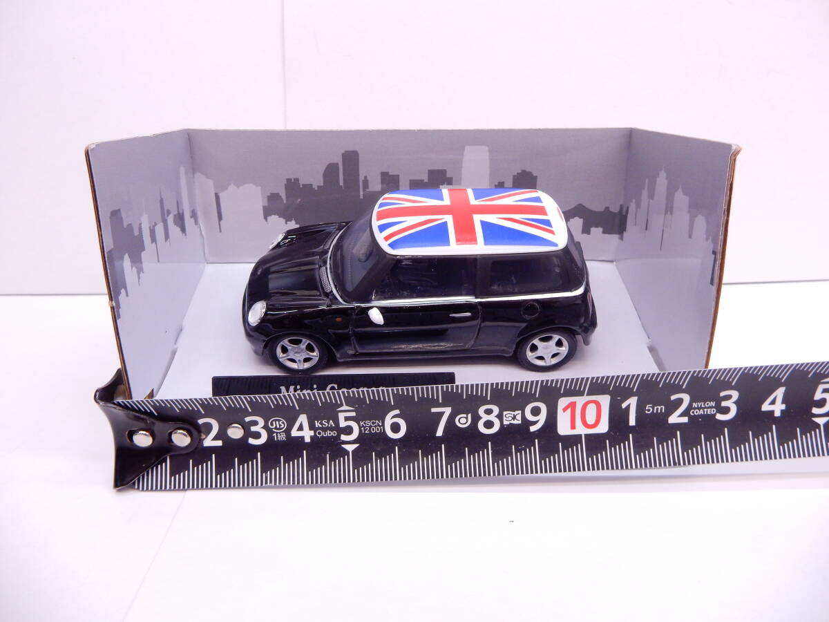 玩具祭 ミニカー祭 カララマ 1/43 ミニクーパー イギリス国旗 ミニカー Cararama Mini Cooper 黒 ブラック系 自宅保管品の画像9