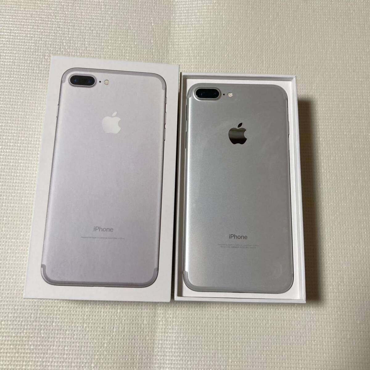 送料無料 美品 SIMフリー iPhone7 Plus 128GB シルバー バッテリー最大容量100% SIMロック解除済 付属品_画像2