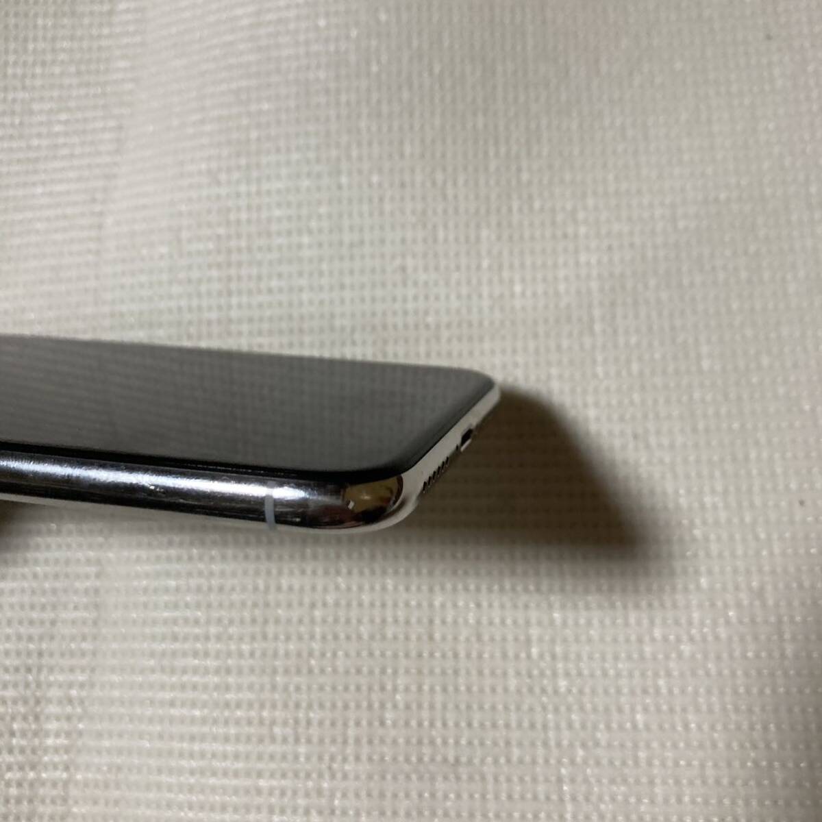 送料無料 SIMフリー iPhoneX 64GB シルバー バッテリー最大容量100% SIMロック解除済 中古品の画像4