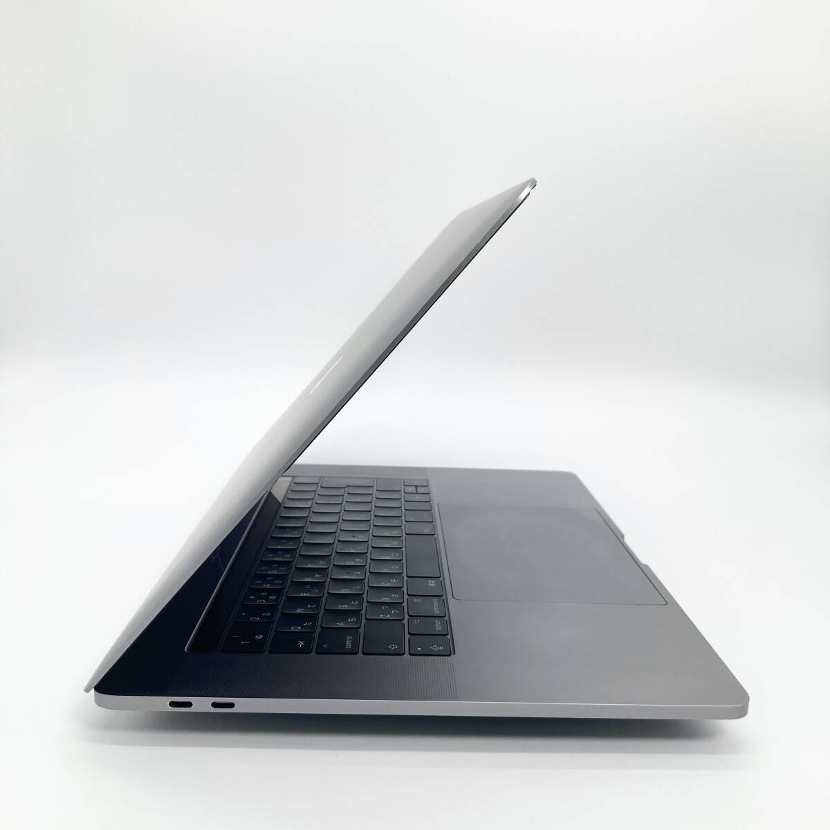 MacBook Pro 2017 A1707 Core i7 3.1Ghz 16GB SSD 2TB 15.4インチ Monterey スペースグレー 充電回数 323回 Radeon Pro 555の画像3