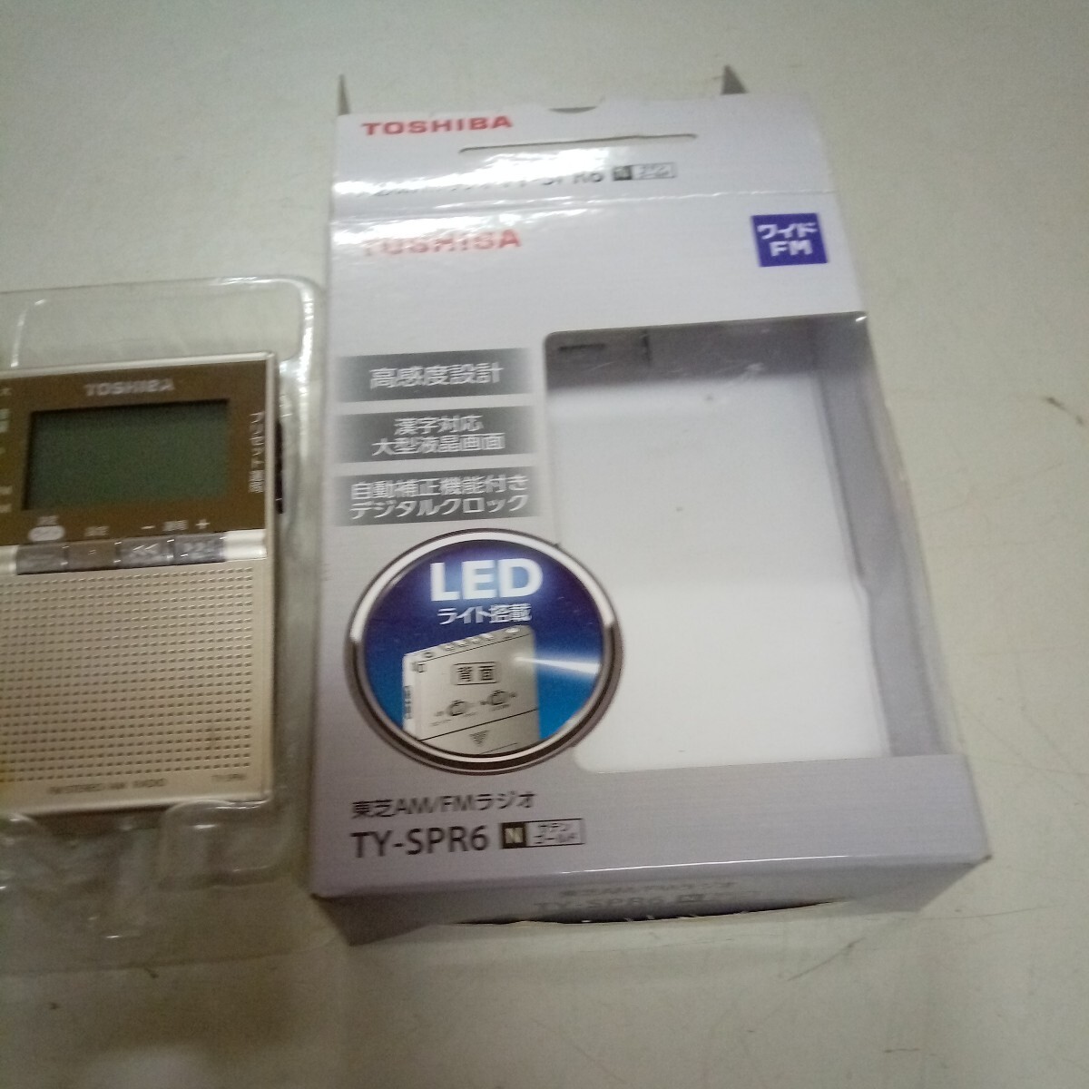 東芝 AM/FMラジオ TY-SPR6 サテンゴールド　美品　現状品　⑳_画像1