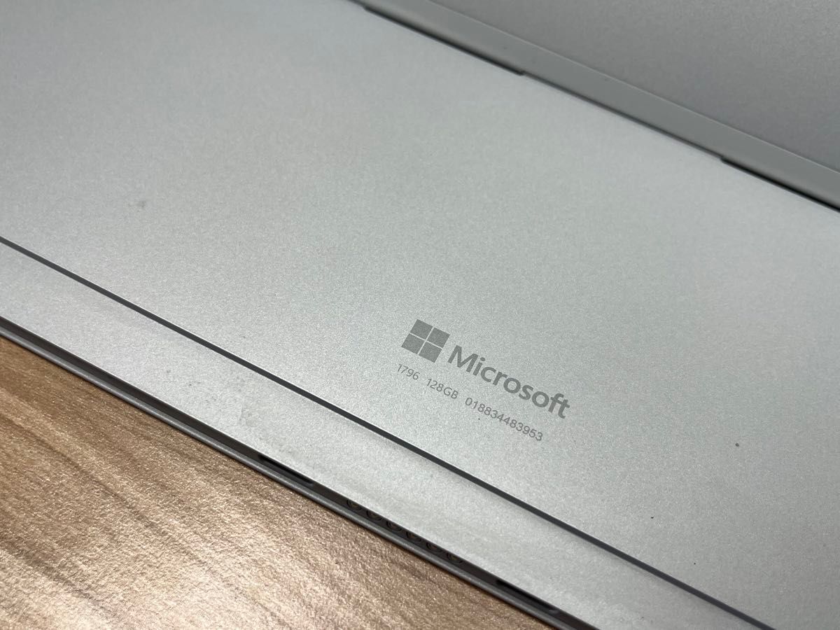 美品〉05129  Microsoft Surface Pro6 第8世代  8GB/128GB i5 Office Win11