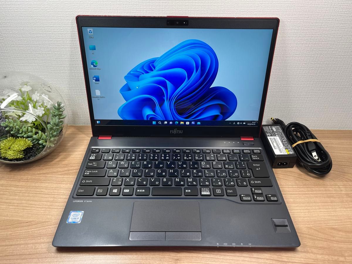希少タッチパネル赤色〉 03273 富士通 LIFEBOOK U938/S i5 8GB 希少タッチパネル赤色〉 03273 富士通 LIFEBOOK U938/S i5 8GB