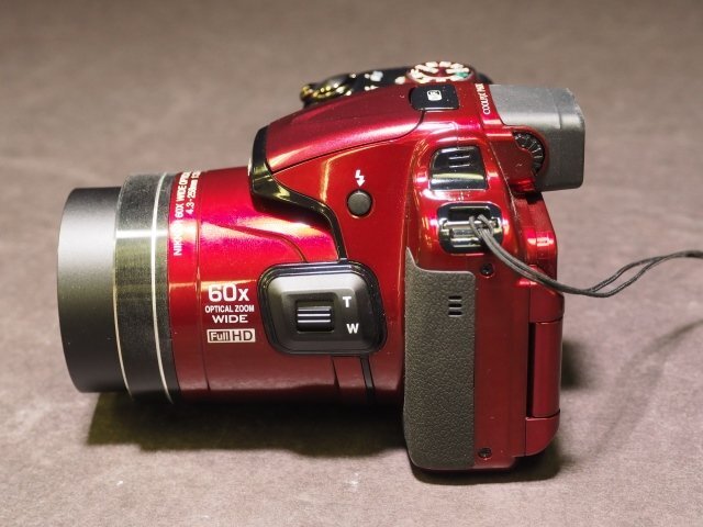 S992【ダイヤル難有り】Nikon コンパクトデジタルカメラ COOLPIX P600 バッテリー付属 4.3-258mm 1:3.3-6.5 ニコン クールピクスの画像4