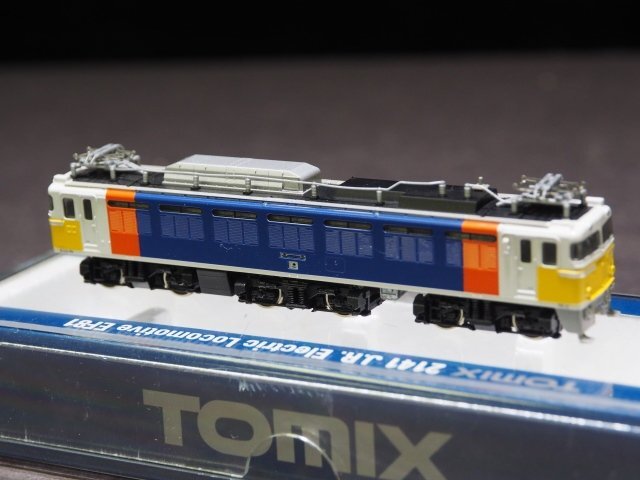 L113【ボディ破損】TOMIX Nゲージ JR EF81形電気機関車 寝台特急カシオペア 2141 トミックス 動力車 モーター車の画像3