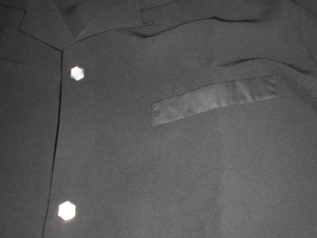 送料185円・K551■ 矢沢永吉 良品 長袖シャツ ボタン式 Lサイズ バック定番ロゴ星 Yシャツの画像6