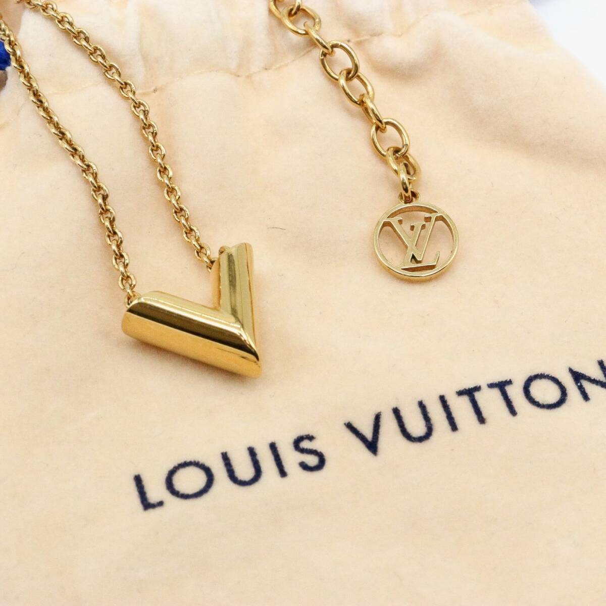  Louis Vuitton M61083esen автомобиль ruV колье Logo metal золотой Gold gold LOUIS VUITTON