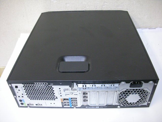 HP Z2 SFF G4 WorkStation(Xeon QuadCore E-2174G 3.8GHz/16GB/SSD M.2 512GB/Quadro P620)の画像4