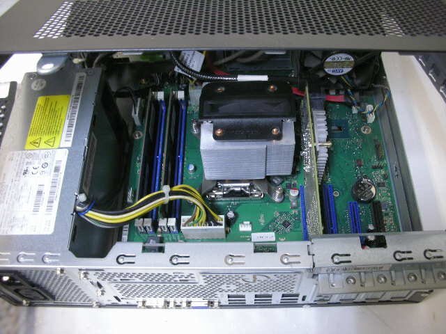 Fujitsu PRIMERGY TX1320 M3(Xeon QuadCore E3-1220 V6 3GHz/16GB/SAS 600GB x 3)の画像7