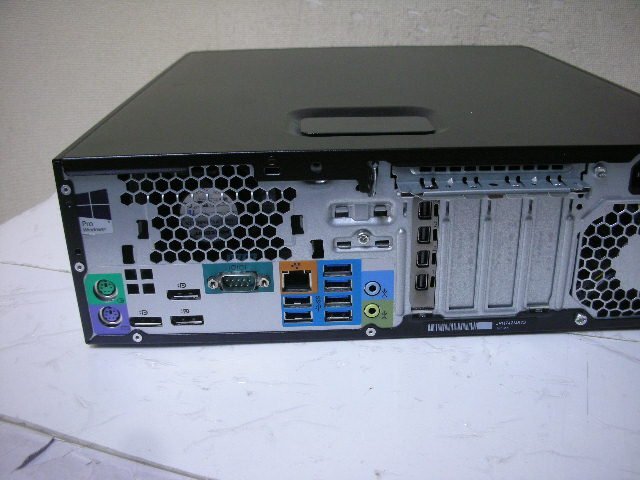 HP Z240 SFF WorkStation(Xeon QuadCore E3-1270 V6 3.8GHz/16GB/SSD M.2 512GB/Quadro P600)の画像4