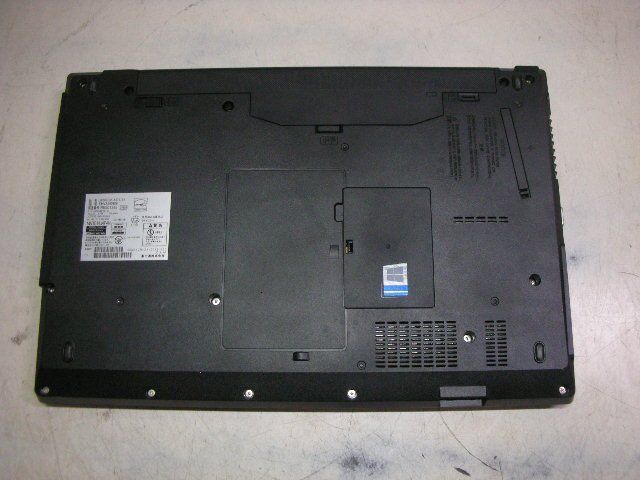 Fujitsu LIFEBOOK A576/SX(Intel Core i3 6006U 2GHz/8GB)現状！パーツ取りに！の画像8