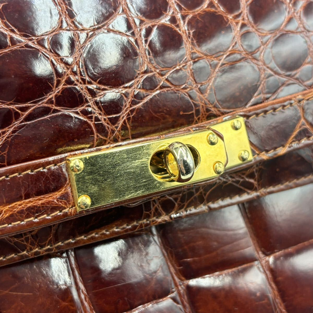 FN240322-クロコレザー ハンドバッグ 本革 トップハンドル ゴールド金具 鞄 ブラウン系 イタリア製 レディース 鞄の画像9