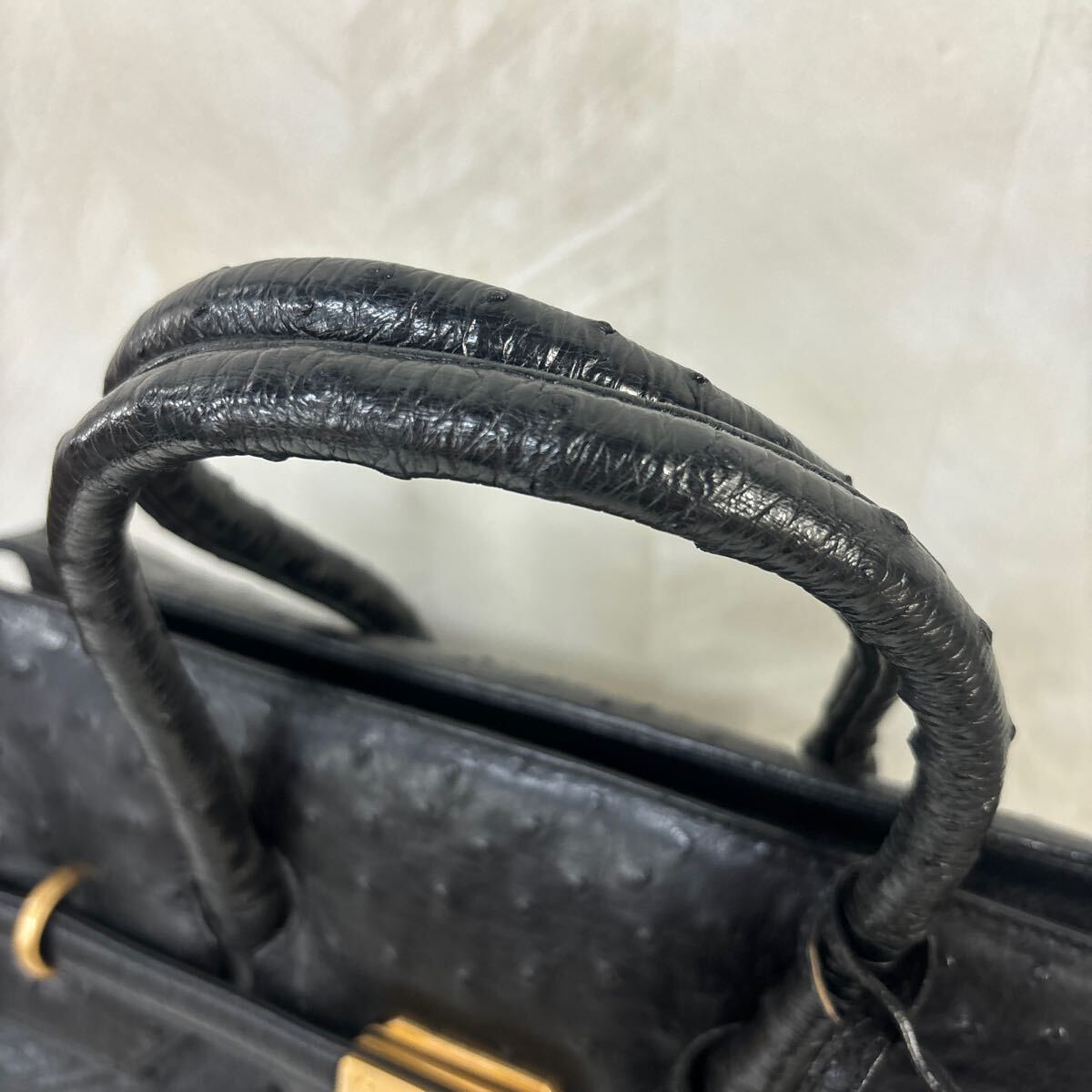 240419-オーストリッチ レザーバッグ ハンドバッグ ブラック 黒 南京錠 ゴールド金具 レディース 鞄の画像2