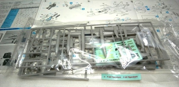  Hasegawa 1/72 F-20 Tiger Shark demo ns tray ta- inside sack unopened parts verification settled 