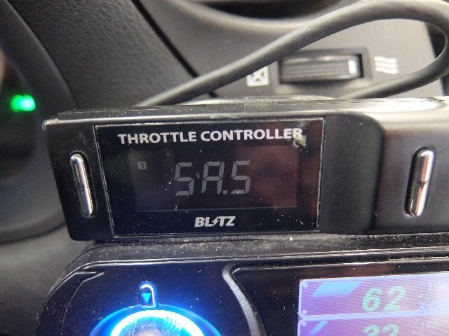 USE20 Lexus IS-F.. use BLITZ Blitz throttle controller used. 100 jpy ~!