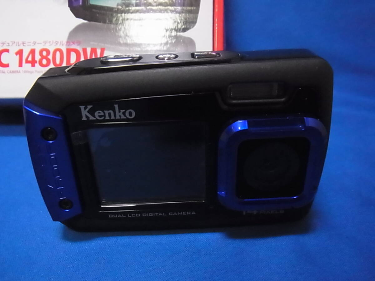 Kenko waterproof dual monitor digital camera DSC1480DW