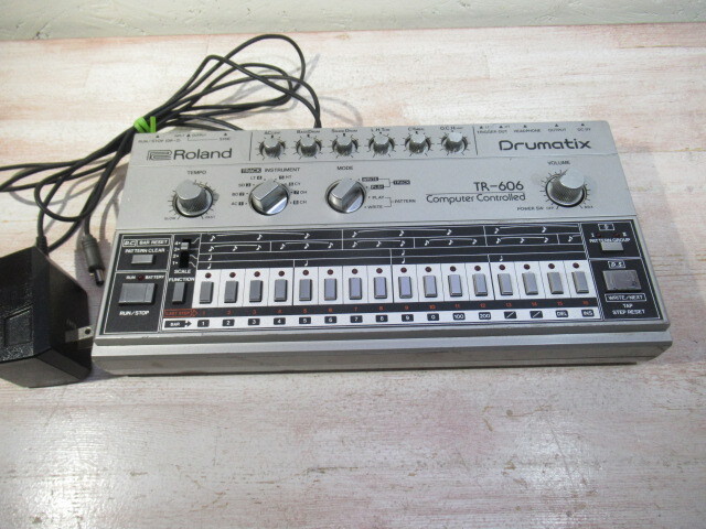 Roland Roland TR-606 Drumatix rhythm machine operation not yet verification sound module sound equipment Vintage 