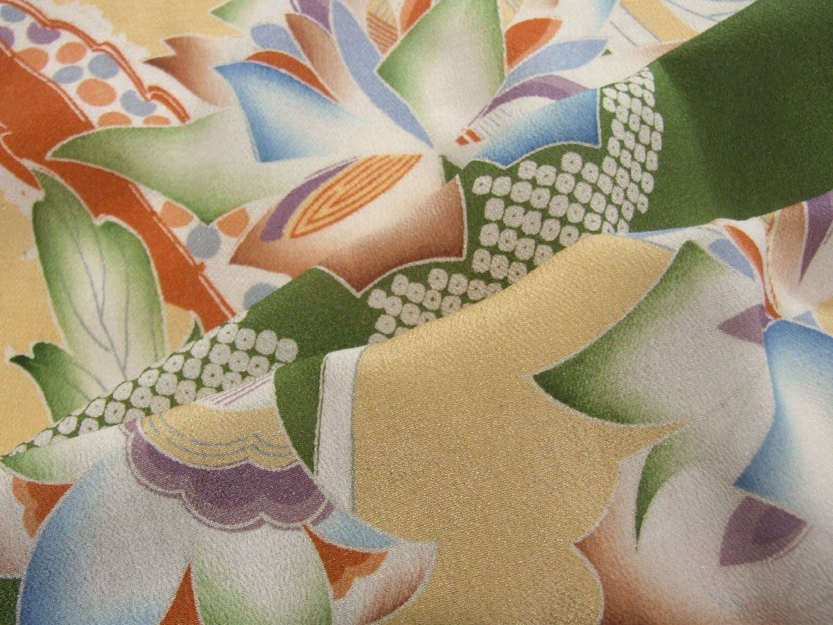 ：和古布材料：正絹錦紗、アールデコ風の花柄の端布の画像2