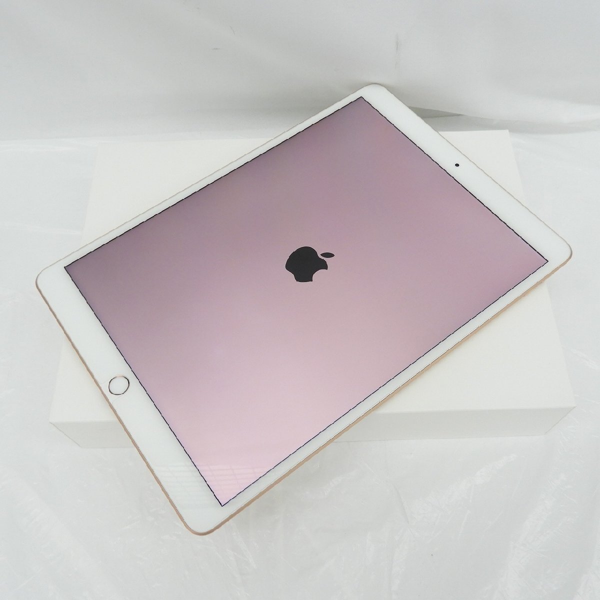 【美品】Apple アップル タブレット iPad Air 第3世代 整備済製品(リファービッシュ品) FUUL2J/A Wi-Fiモデル 64GB ゴールド 11541804 0405の画像2