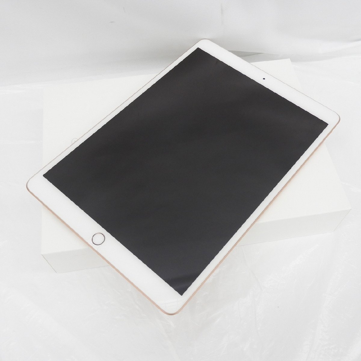 【美品】Apple アップル タブレット iPad Air 第3世代 整備済製品(リファービッシュ品) FUUL2J/A Wi-Fiモデル 64GB ゴールド 11541804 0405の画像1