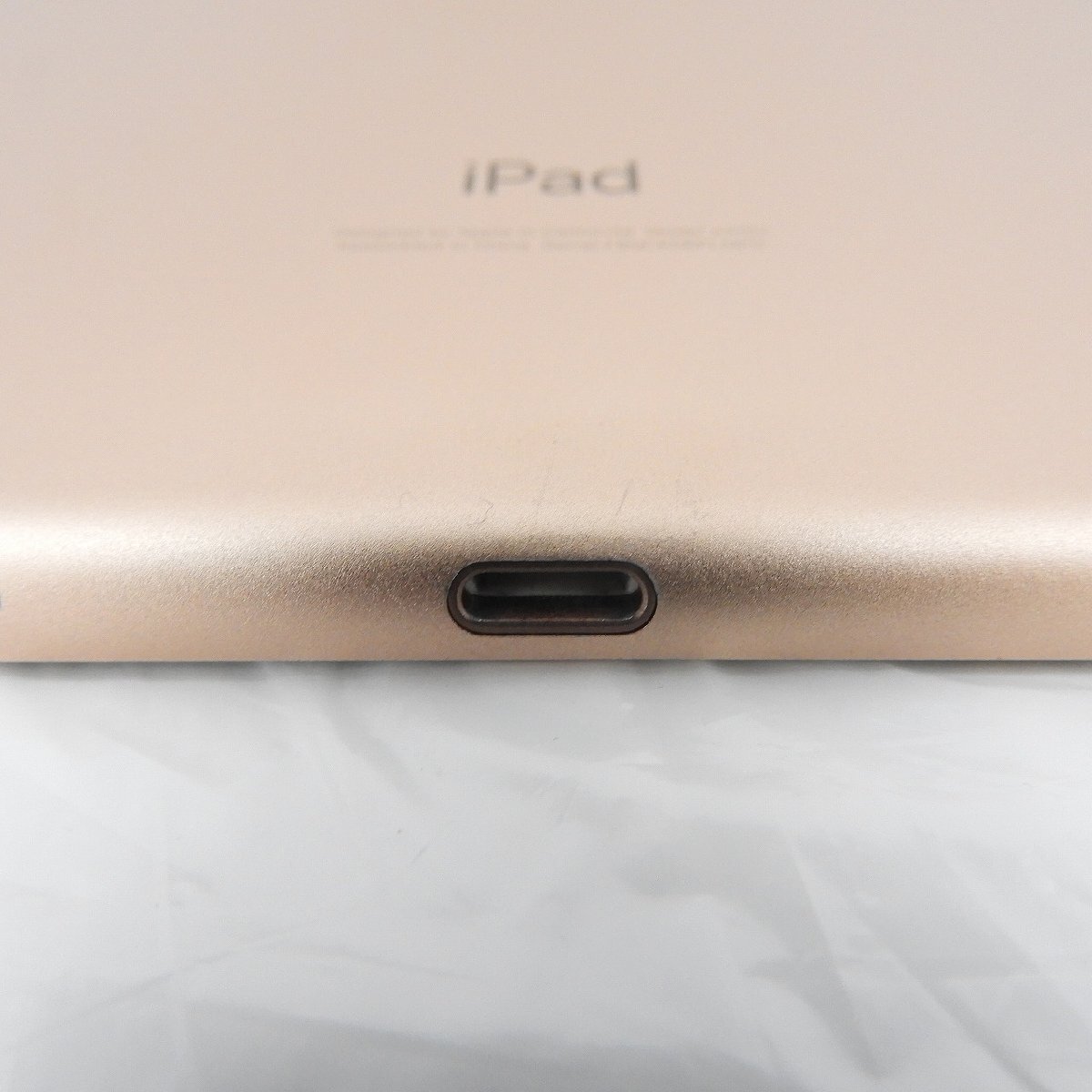 【美品】Apple アップル タブレット iPad Air 第3世代 整備済製品(リファービッシュ品) FUUL2J/A Wi-Fiモデル 64GB ゴールド 11541804 0405の画像4