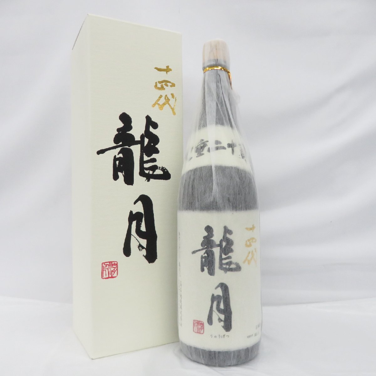 [ not yet . plug ] 10 four fee dragon month junmai sake large ginjo raw . japan sake 1800ml 16% manufacture year month :2023 year 11 month box attaching 11552942 0419