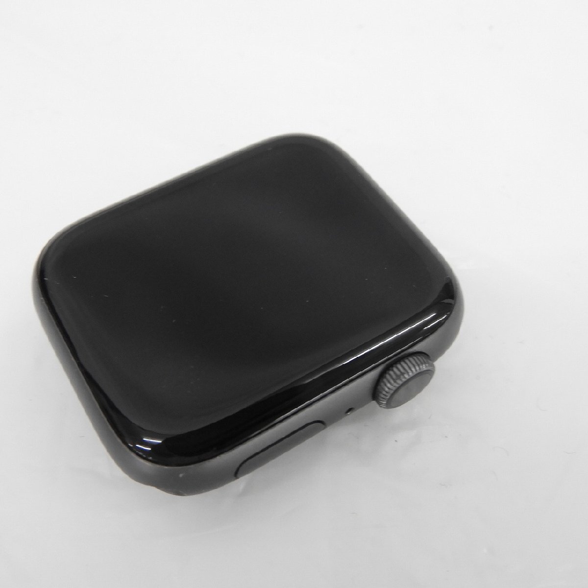 【中古品】Apple Watch Nike+ Series 4 GPS 44mm MU6L2J/A スペースグレイ+アンスラサイト/ブラックNikeスポーツバンド 11556301 0421の画像2