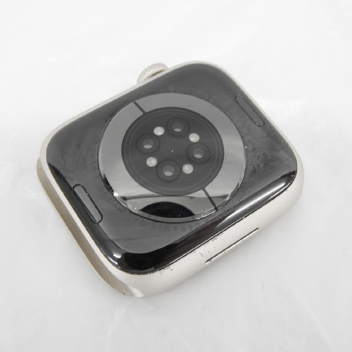 【中古品】Apple Watch アップルウォッチ Series8 GPSモデル 45ｍｍ MNP23J/A スターライトアルミニウムケース 本体のみ 957120949 0424の画像2