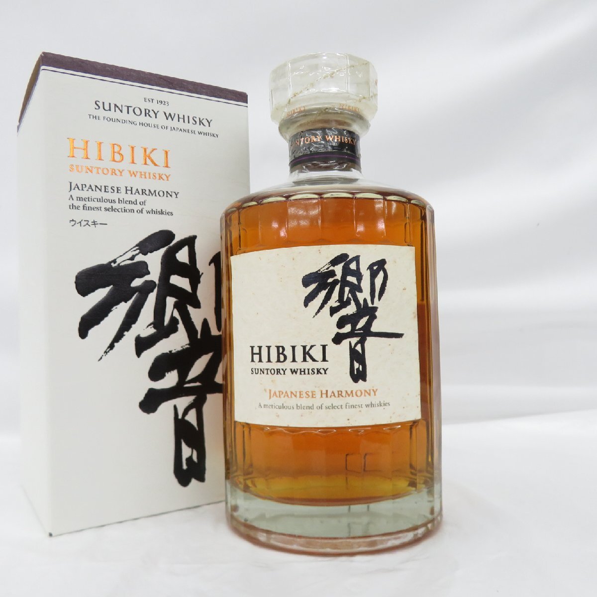 【未開栓】SUNTORY サントリー 響 HIBIKI ジャパニーズハーモニー ウイスキー 700ml 43% 箱付 11563312 0501の画像1