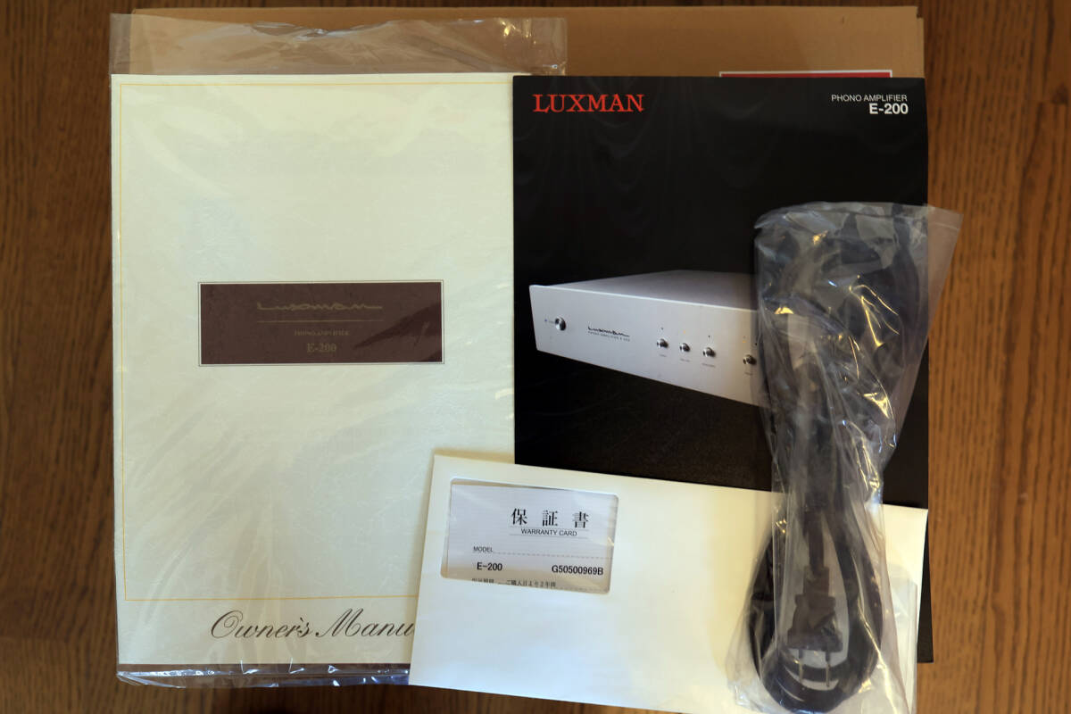 LUXMAN E-200 フォノイコライザーアンプ ラックスマン 極上 ワン・オーナー 元箱、付属品ありの画像5