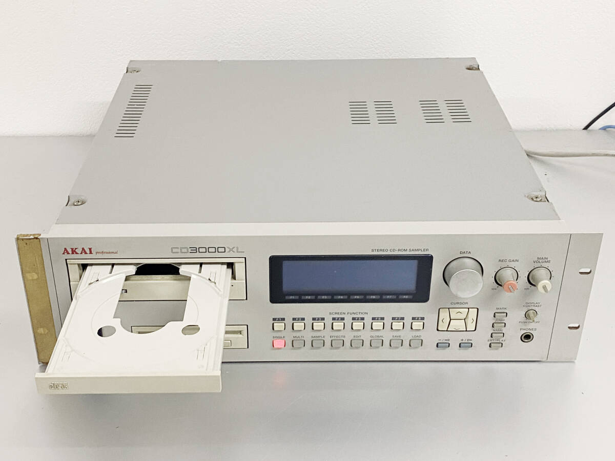 AKAI professional サンプラー CD3000XL 通電確認のみ 