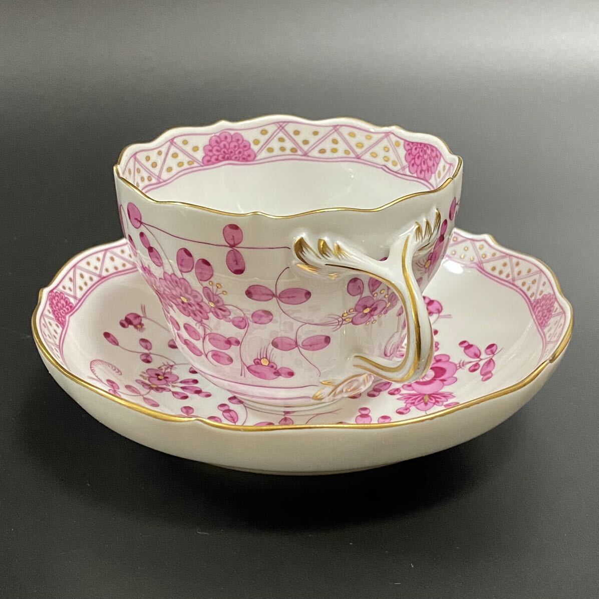 【１級品】Meissen マイセン　インドの華　リッチピンク　コーヒーカップ＆ソーサー　１客　ドイツ　アンティーク　西洋陶器_画像2