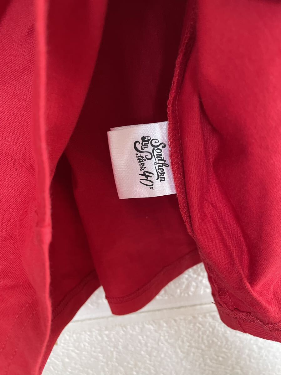 美品 サザンオールスターズ 40周年記念 ライブ Tシャツ レッド 美品 サザンオールスターズ 40周年記念 ライブ Tシャツ レッド